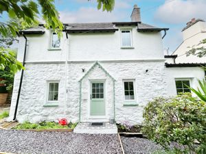 Photo 1- click for photo gallery